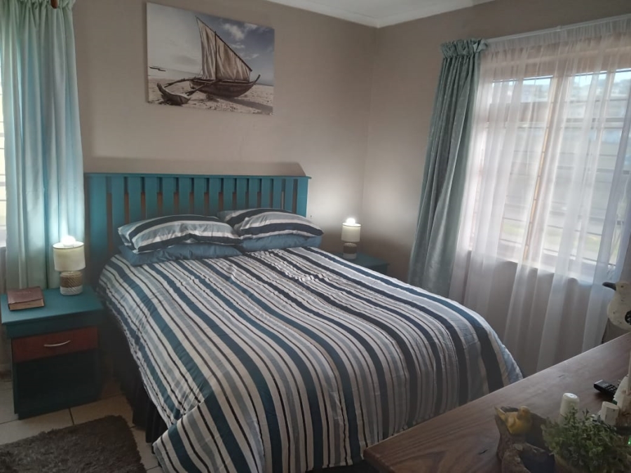 3 Bedroom Property for Sale in Vakansieplaas Western Cape